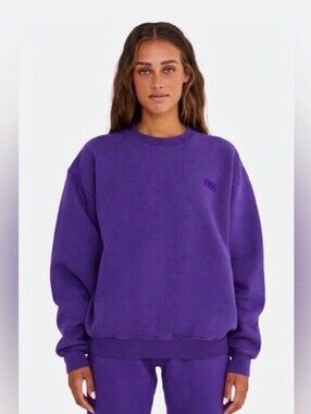 SET Active Unisex Purple Crewneck Sweater Condition: Good pre-owned condition